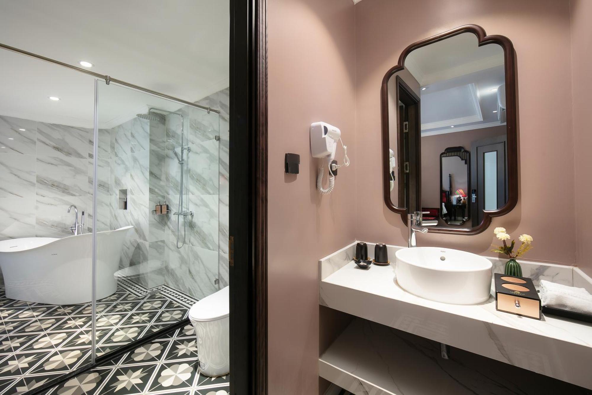 Acoustic Premium Hotel & Spa Hanoï Extérieur photo